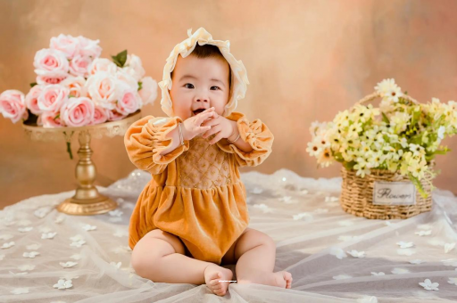 中国台湾宝宝多大可以戴银手镯