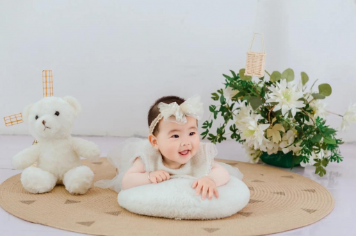 中国台湾四个月的孕妇肚子疼